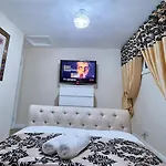 *f43nh* Setup For Your Relaxed & Cosy + Free Parking + Free Fast Wifi * Apartment *
