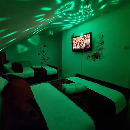 F43Nh - Stylish Apartment For Family And Friends * ليدز