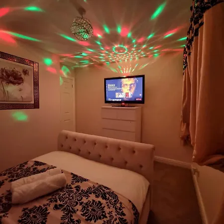 Appartement *f43nh* Setup For Your Relaxed & Cosy + Free Parking + Free Fast Wifi * Leeds (West Yorkshire)