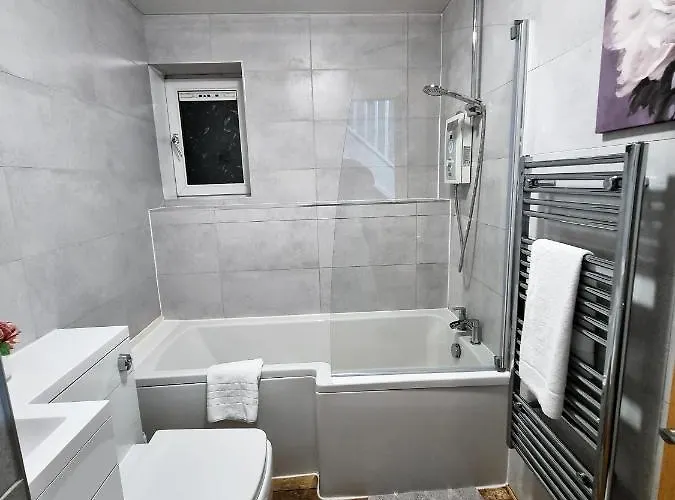 *f43nh* Setup For Your Relaxed & Cosy + Free Parking + Free Fast Wifi * *