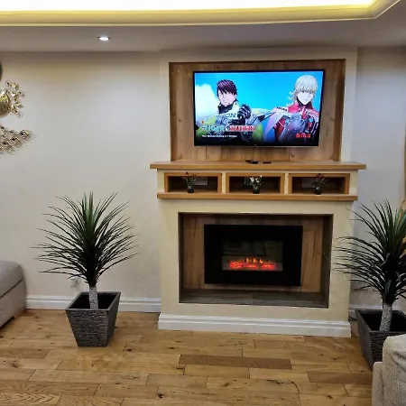 *f43nh* Setup For Your Relaxed & Cosy + Free Parking + Free Fast Wifi * * Leeds (West Yorkshire)