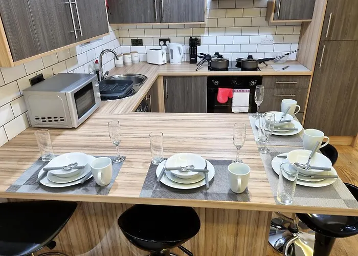 Apartment *f43nh* Setup For Your Relaxed & Cosy + Free Parking + Free Fast Wifi * Leeds (West Yorkshire)