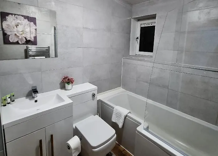 Apartment *f43nh* Setup For Your Relaxed & Cosy + Free Parking + Free Fast Wifi * *