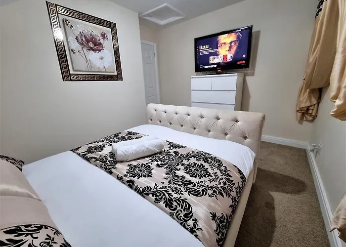 Apartment *f43nh* Setup For Your Relaxed & Cosy + Free Parking + Free Fast Wifi *